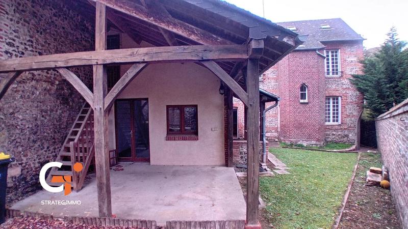 Maison - 222 m² - 6 pièces