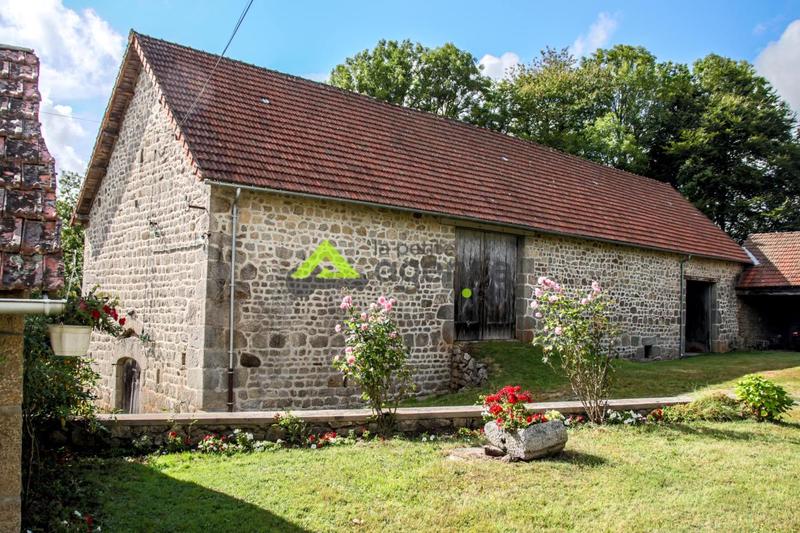 Propriété - 215 m² - 7 pièces