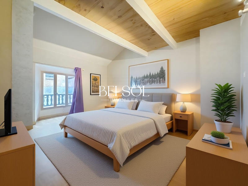 Maison ancienne - 300 m² - 12 pièces