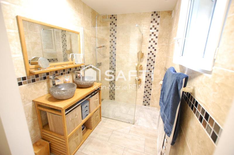 Maison - 285 m² - 6 pièces