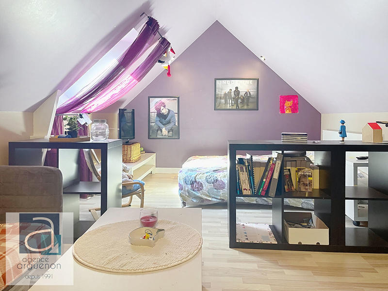 Maison - 176 m² - 8 pièces