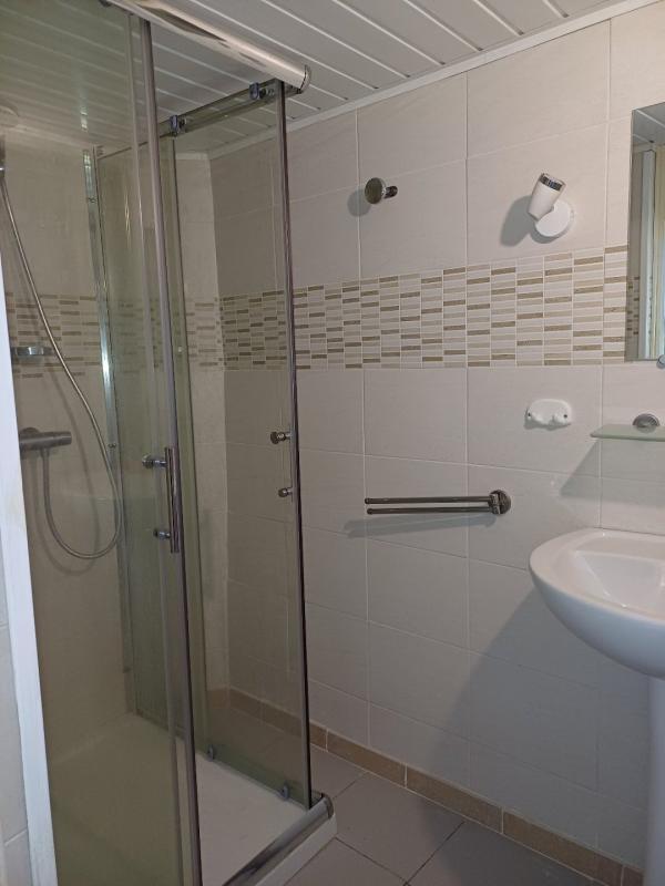 Maison en pierre - 81 m² - 5 pièces