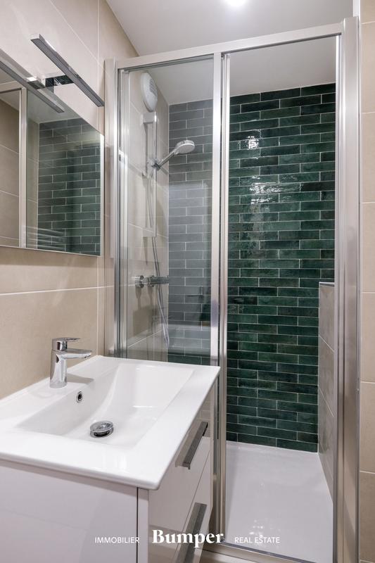 Appartement - 97 m² - 5 pièces