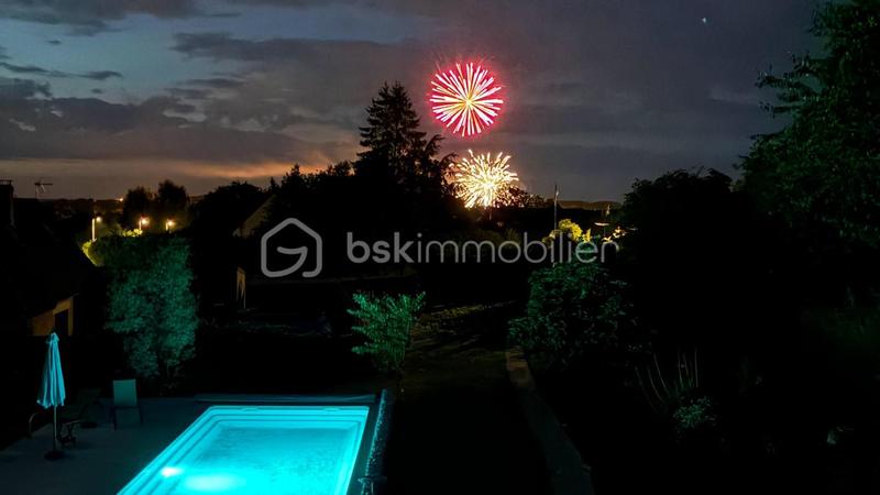 Propriété - 236 m² - 9 pièces