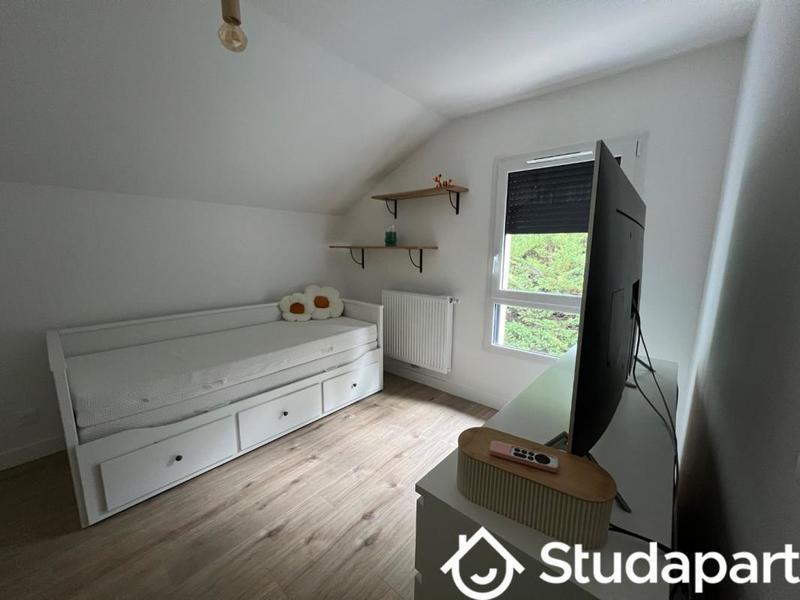 Chambre - 115 m² - 1 pièce