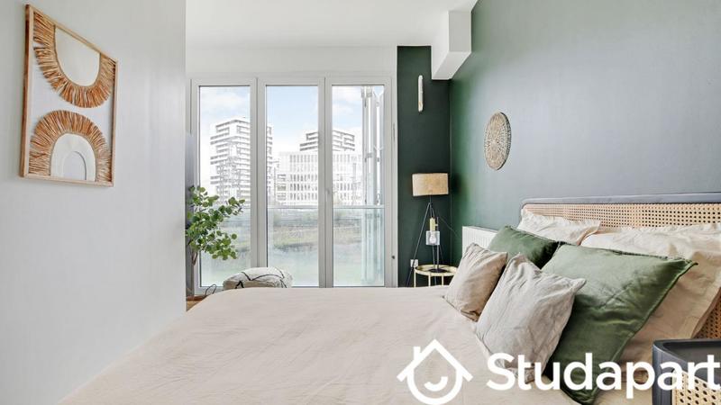 Chambre - 9 m² - 1 pièce