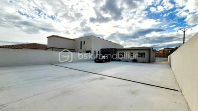 Villa - 100 m² - 4 pièces