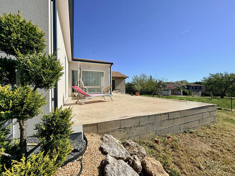 Maison - 106 m² - 5 pièces