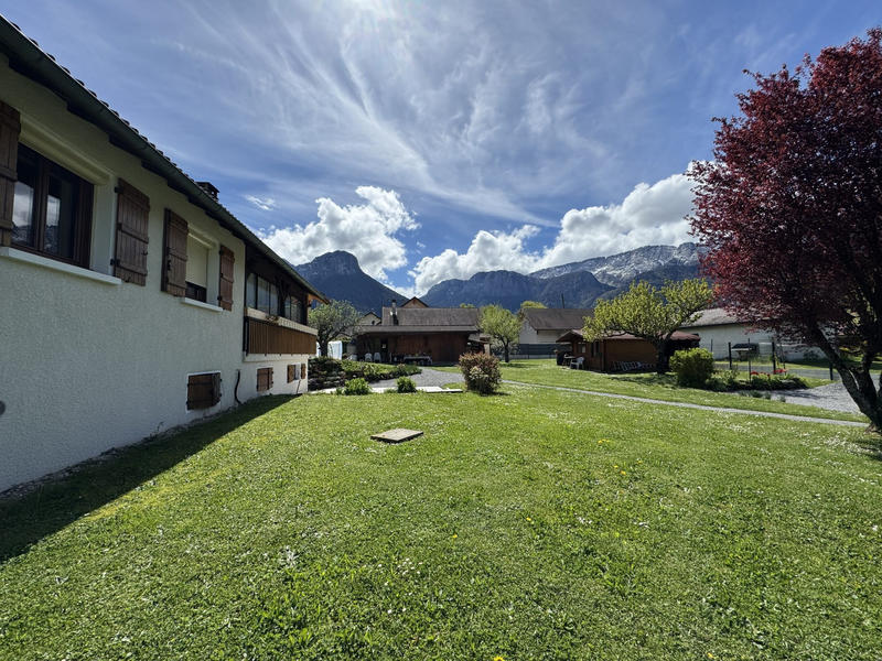 Maison - 182 m² - 7 pièces