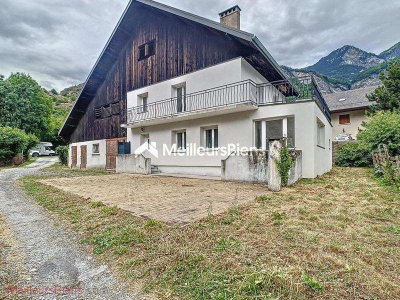 Châlet - 180 m² - 4 pièces