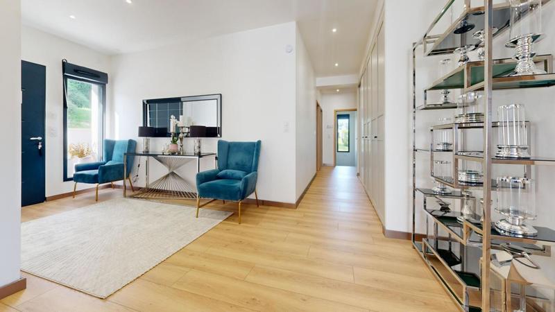 Demeure - 277 m² - 7 pièces