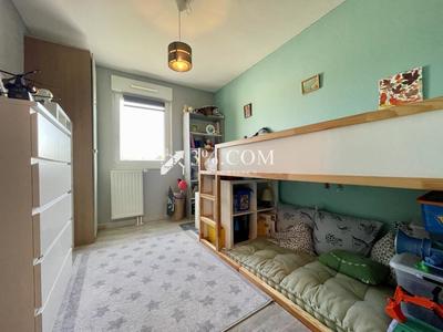 Appartement - 93 m² - 4 pièces