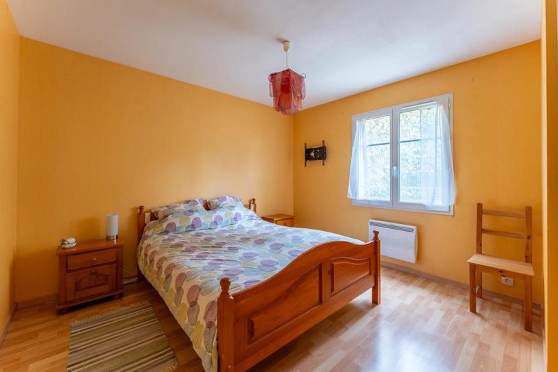 Maison - 96 m² - 5 pièces