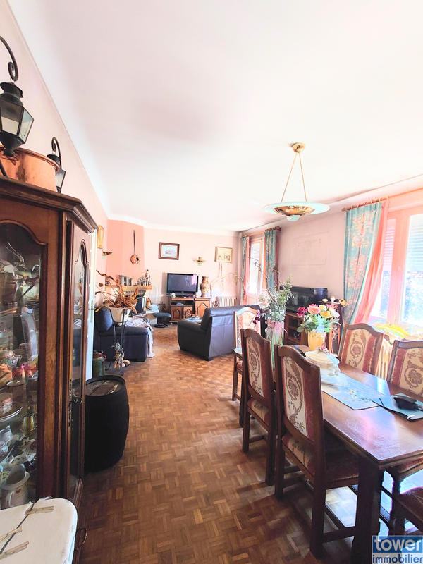 Maison - 151 m² - 6 pièces