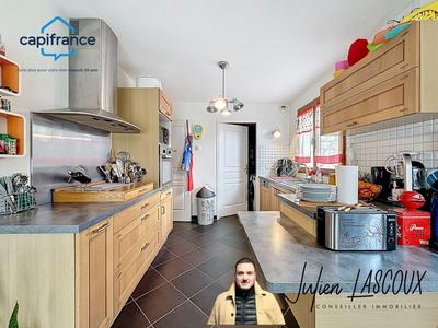 Maison - 98 m² - 5 pièces