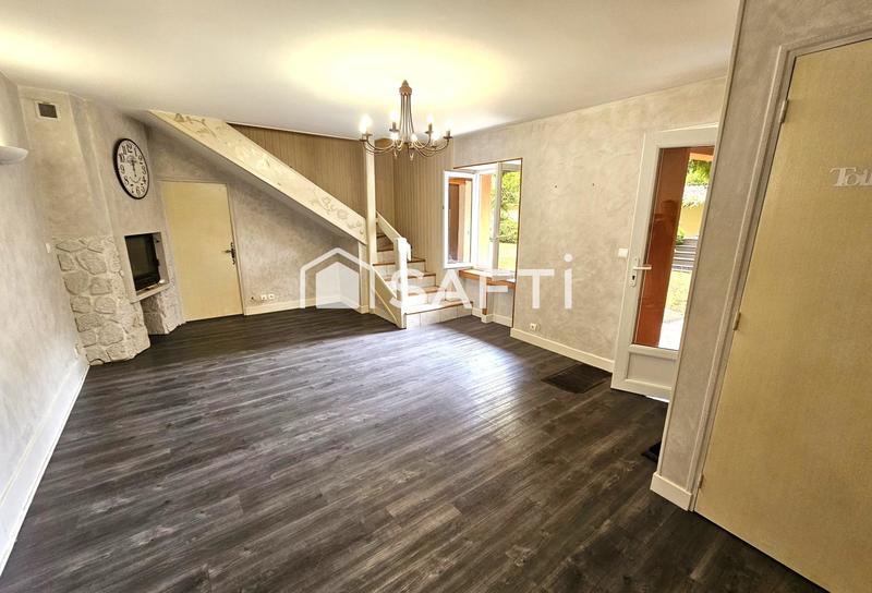 Maison - 286 m² - 9 pièces