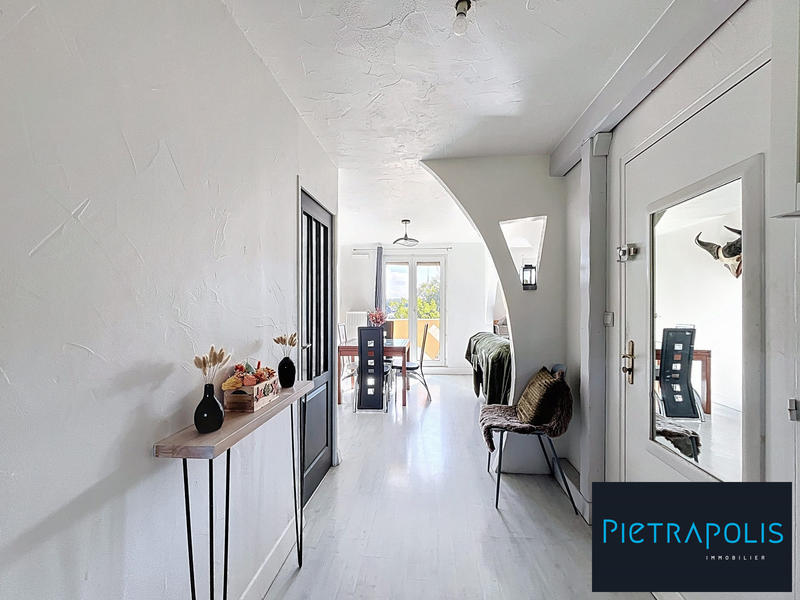 Appartement - 81 m² - 5 pièces