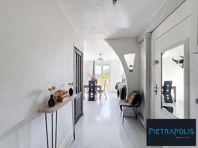 Appartement - 81 m² - 5 pièces