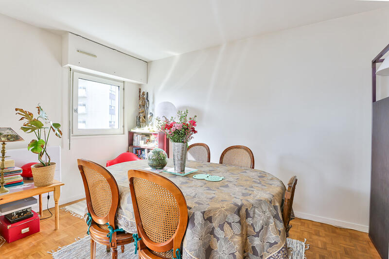 Appartement - 107 m² - 5 pièces