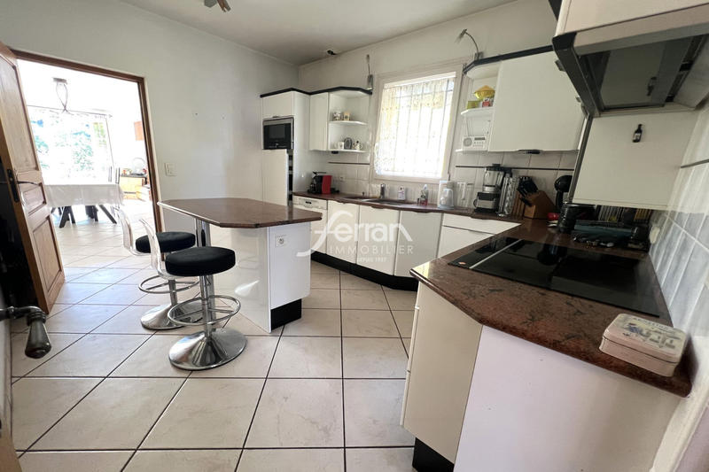 Maison - 175 m² - 6 pièces