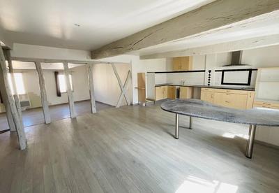 Appartement - 104 m² - 3 pièces