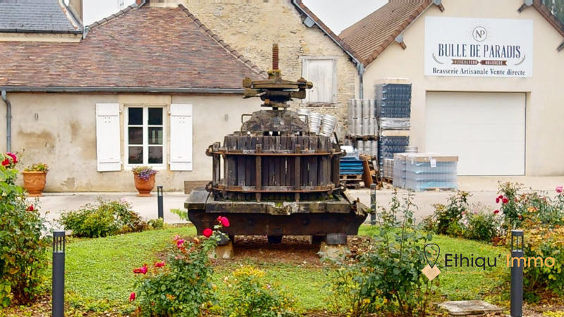 Manoir - 347 m² - 6 pièces