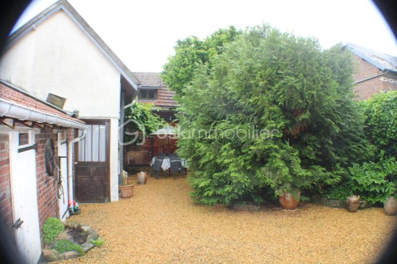 Maison - 96 m² - 4 pièces