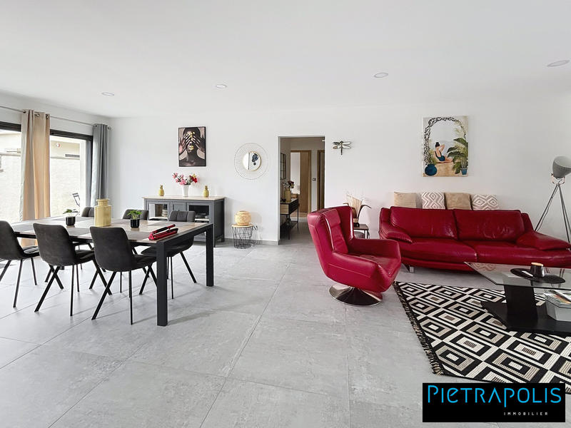 Maison - 138 m² - 6 pièces