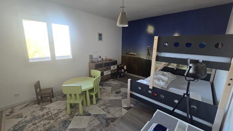 Propriété - 246 m² - 8 pièces