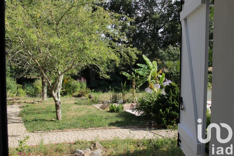 Maison - 220 m² - 8 pièces