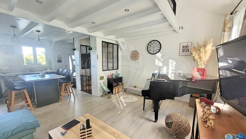 Maison - 82 m² - 5 pièces