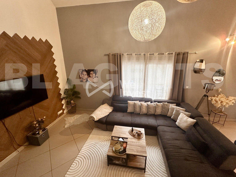 Maison - 173 m² - 8 pièces