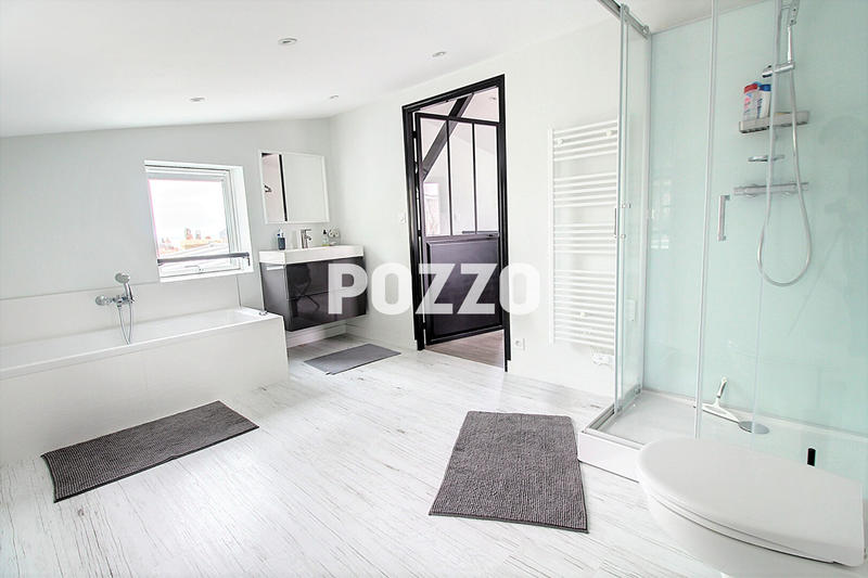 Maison - 141 m² - 6 pièces