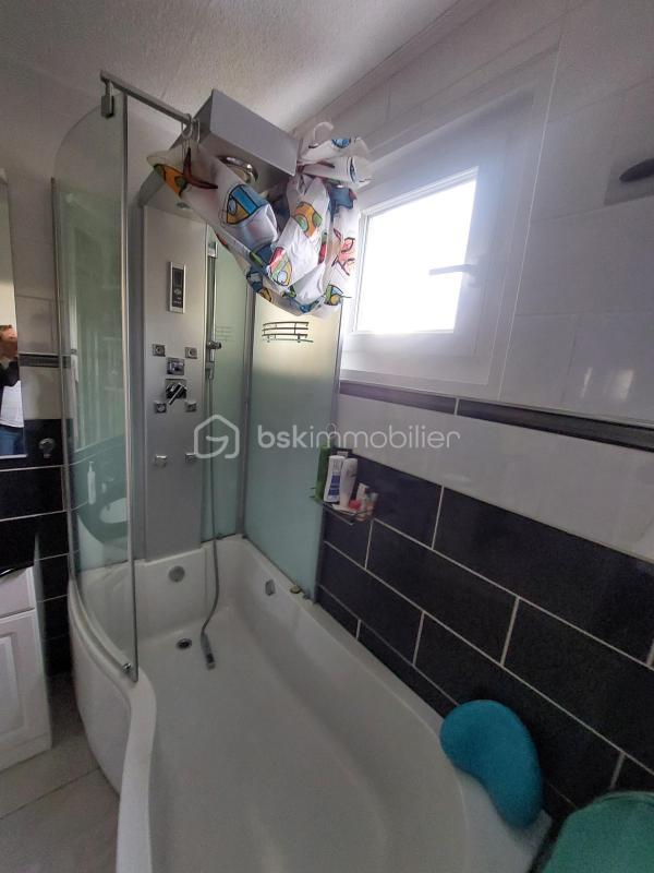 Maison - 69 m² - 4 pièces