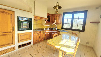 Maison - 184 m² - 6 pièces