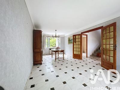 Maison - 97 m² - 5 pièces