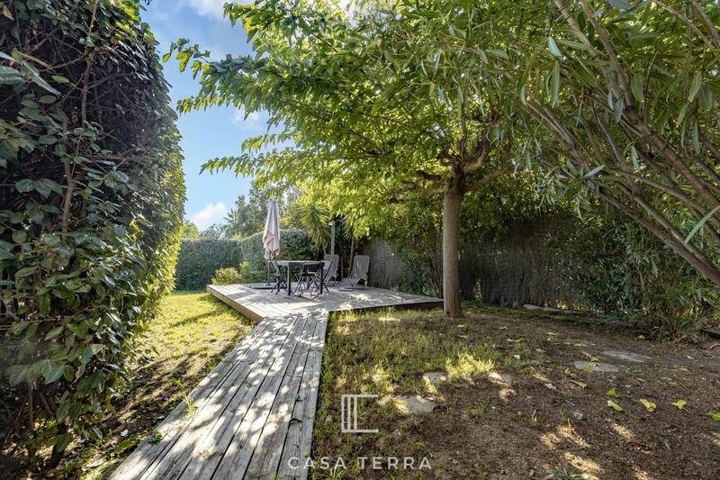 Villa - 270 m² - 11 pièces