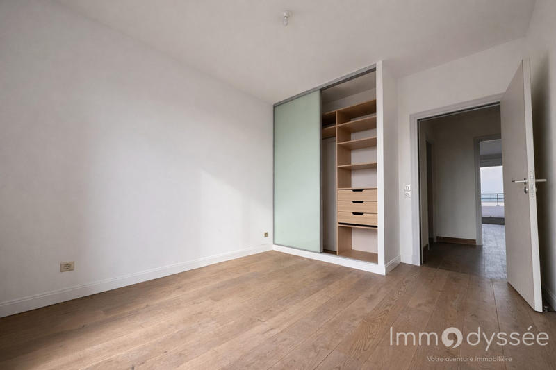 Appartement - 132 m² - 4 pièces
