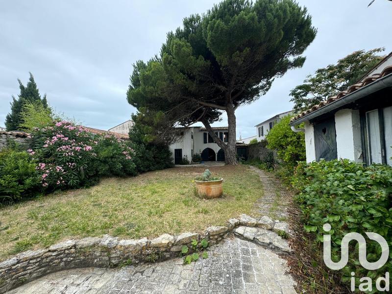 Maison - 195 m² - 8 pièces