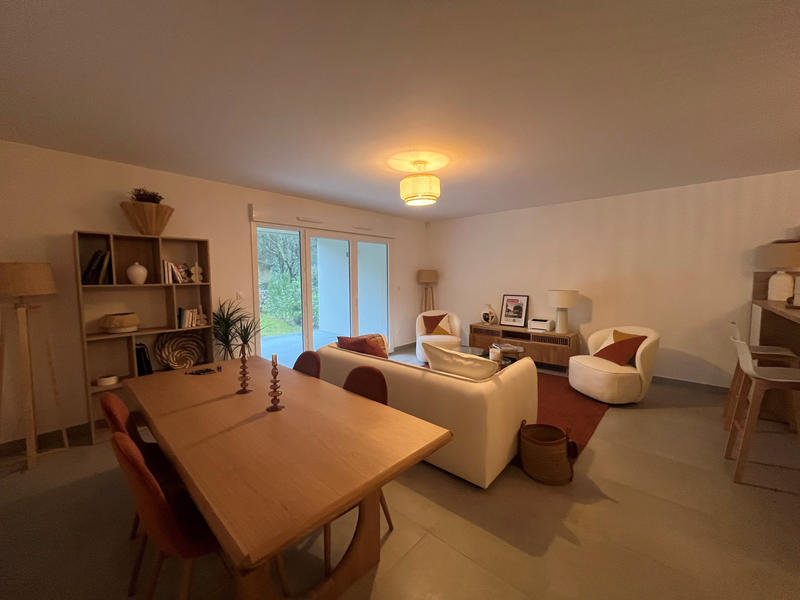 Appartement - 98 m² - 4 pièces