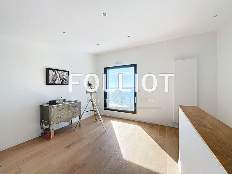 Maison - 200 m² - 7 pièces