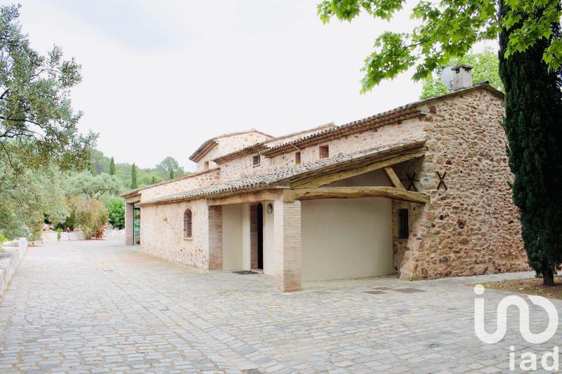 Maison - 311 m² - 8 pièces