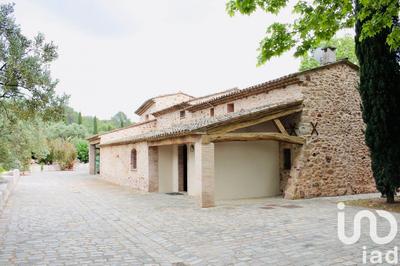 Maison - 311 m² - 8 pièces