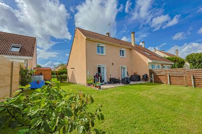 Maison - 87 m² - 4 pièces