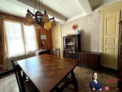 Maison - 166 m² - 8 pièces