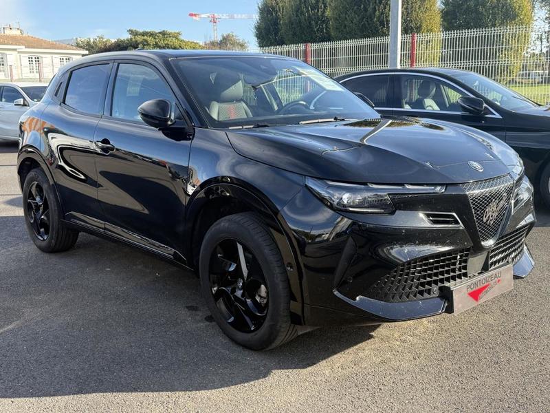 Alfa Romeo Junior ibrida pack premium - techno