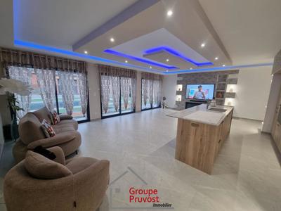 Maison - 240 m² - 5 pièces