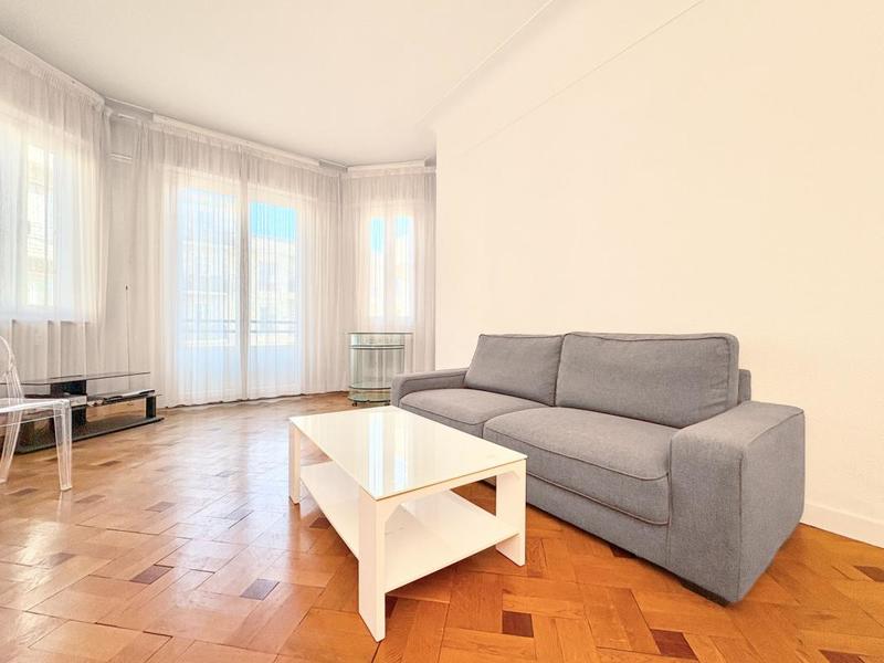 Appartement - 65 m² - 2 pièces