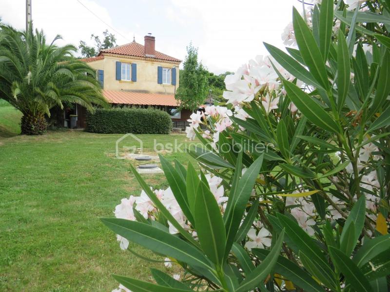 Maison - 161 m² - 4 pièces