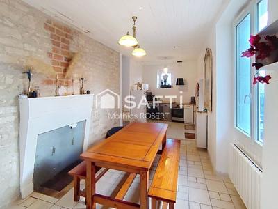 Maison - 85 m² - 4 pièces